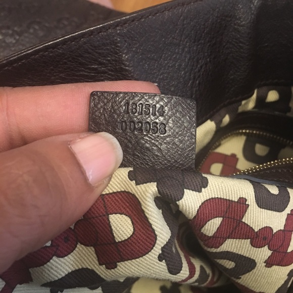 Authentic Gucci Signoria Leather Handbag - Picture 2 of 8